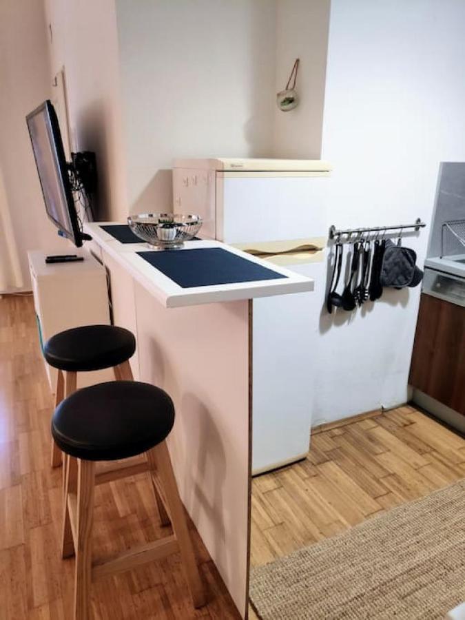Nd Exquisites Wundervolles Ruhiges Terrassenapartment Mit Garage Wina Bagian luar foto