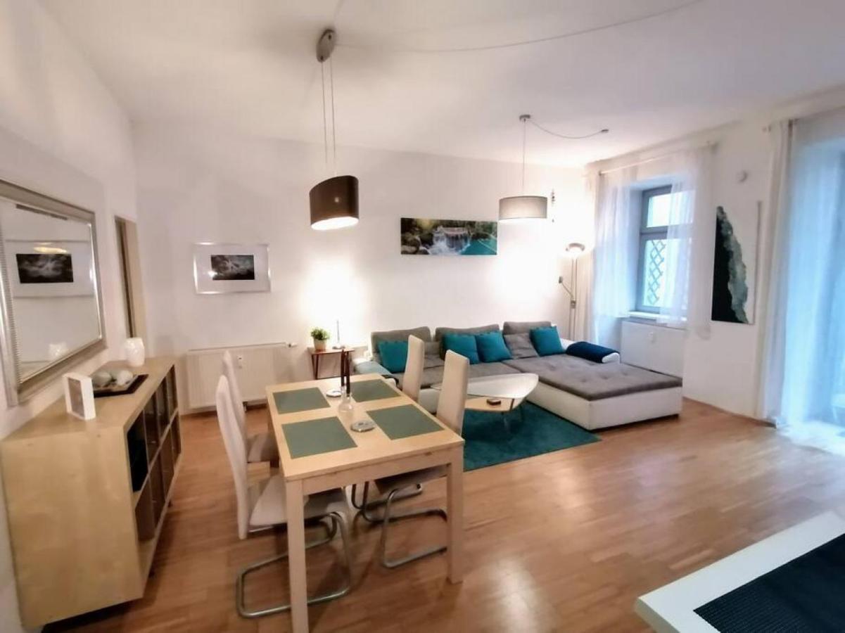 Nd Exquisites Wundervolles Ruhiges Terrassenapartment Mit Garage Wina Bagian luar foto