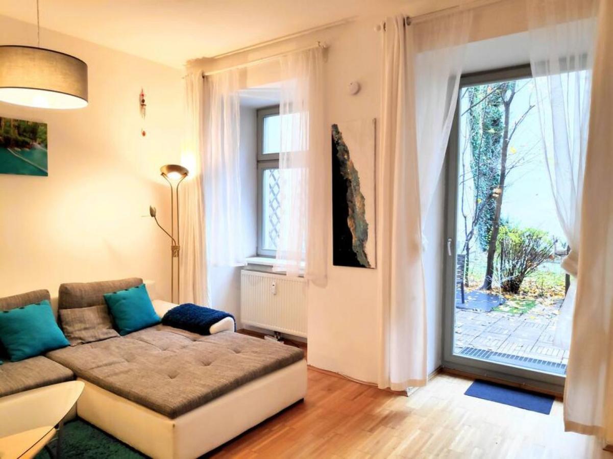 Nd Exquisites Wundervolles Ruhiges Terrassenapartment Mit Garage Wina Bagian luar foto
