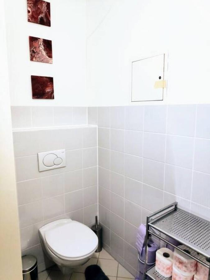 Nd Exquisites Wundervolles Ruhiges Terrassenapartment Mit Garage Wina Bagian luar foto