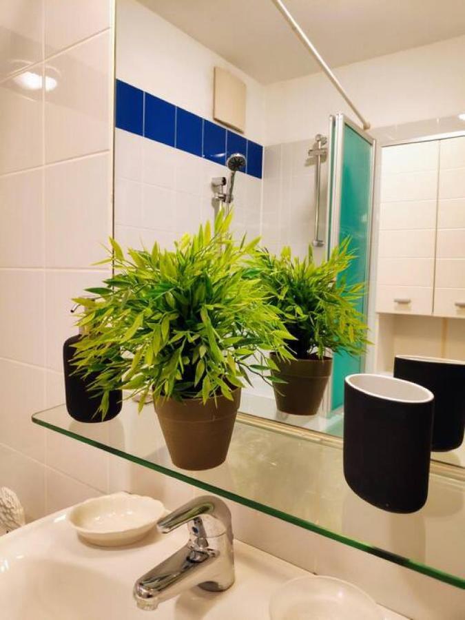 Nd Exquisites Wundervolles Ruhiges Terrassenapartment Mit Garage Wina Bagian luar foto